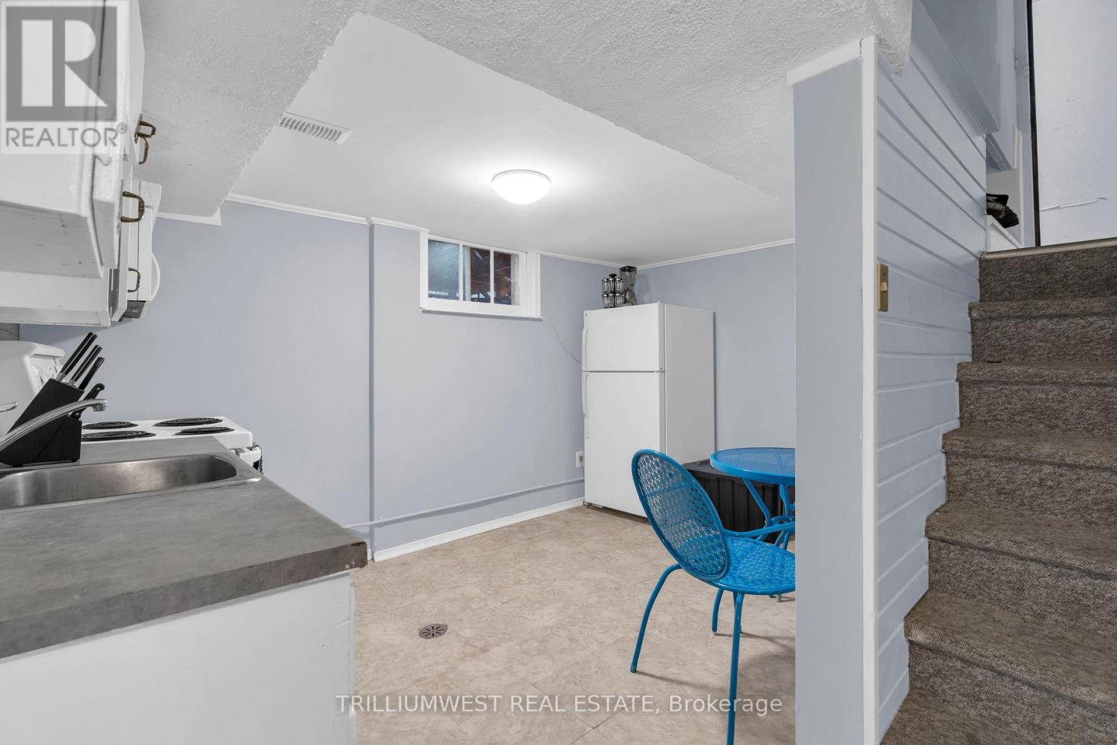 C - 301 Franklin Street N Property Photo 5