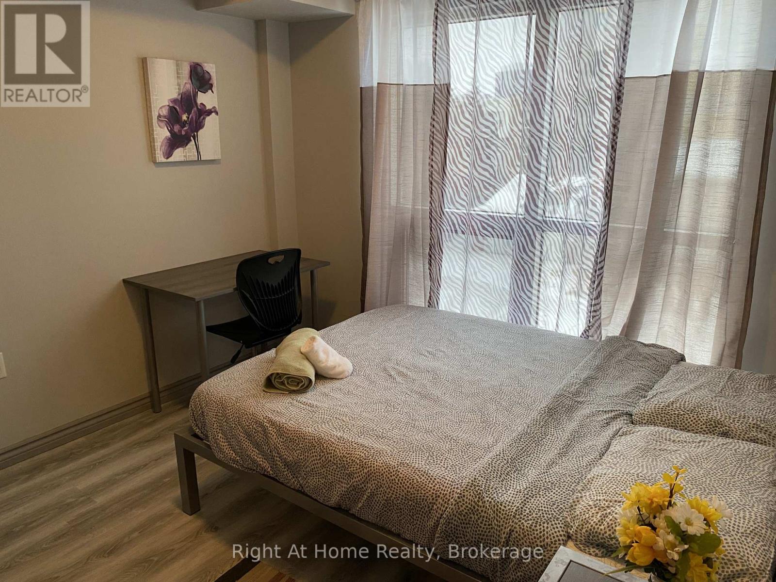 F202 - 275 Larch Street Property Photo 13