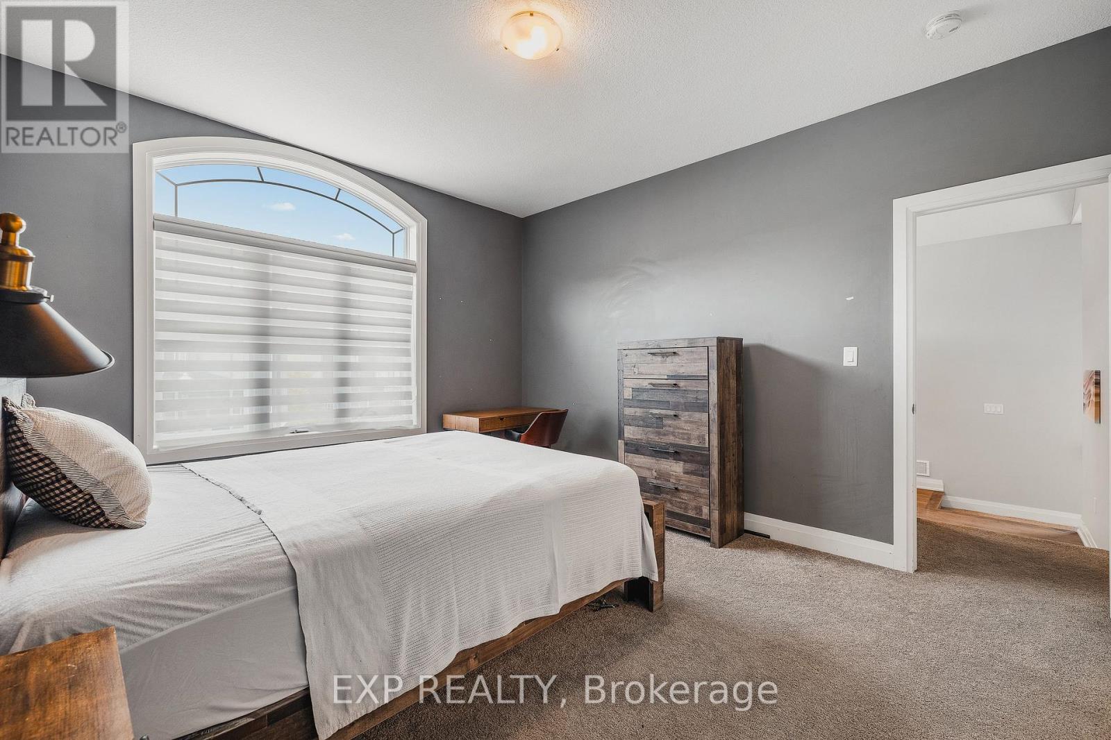 346 Moorlands Crescent Property Photo 18