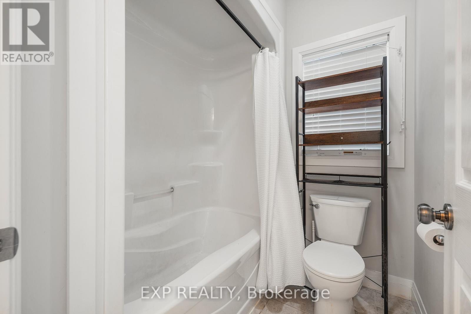 346 Moorlands Crescent Property Photo 20