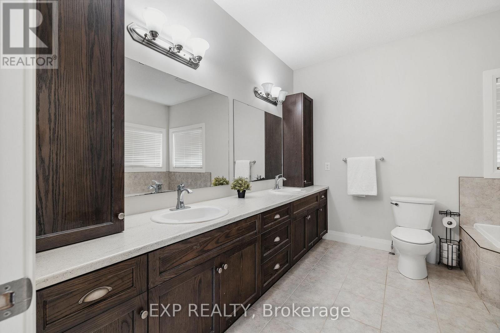 346 Moorlands Crescent Property Photo 25