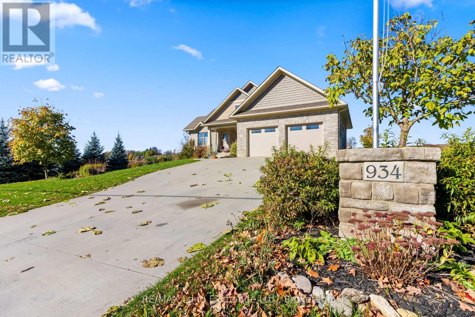 934 OLD DURHAM ROAD Property Photo 1