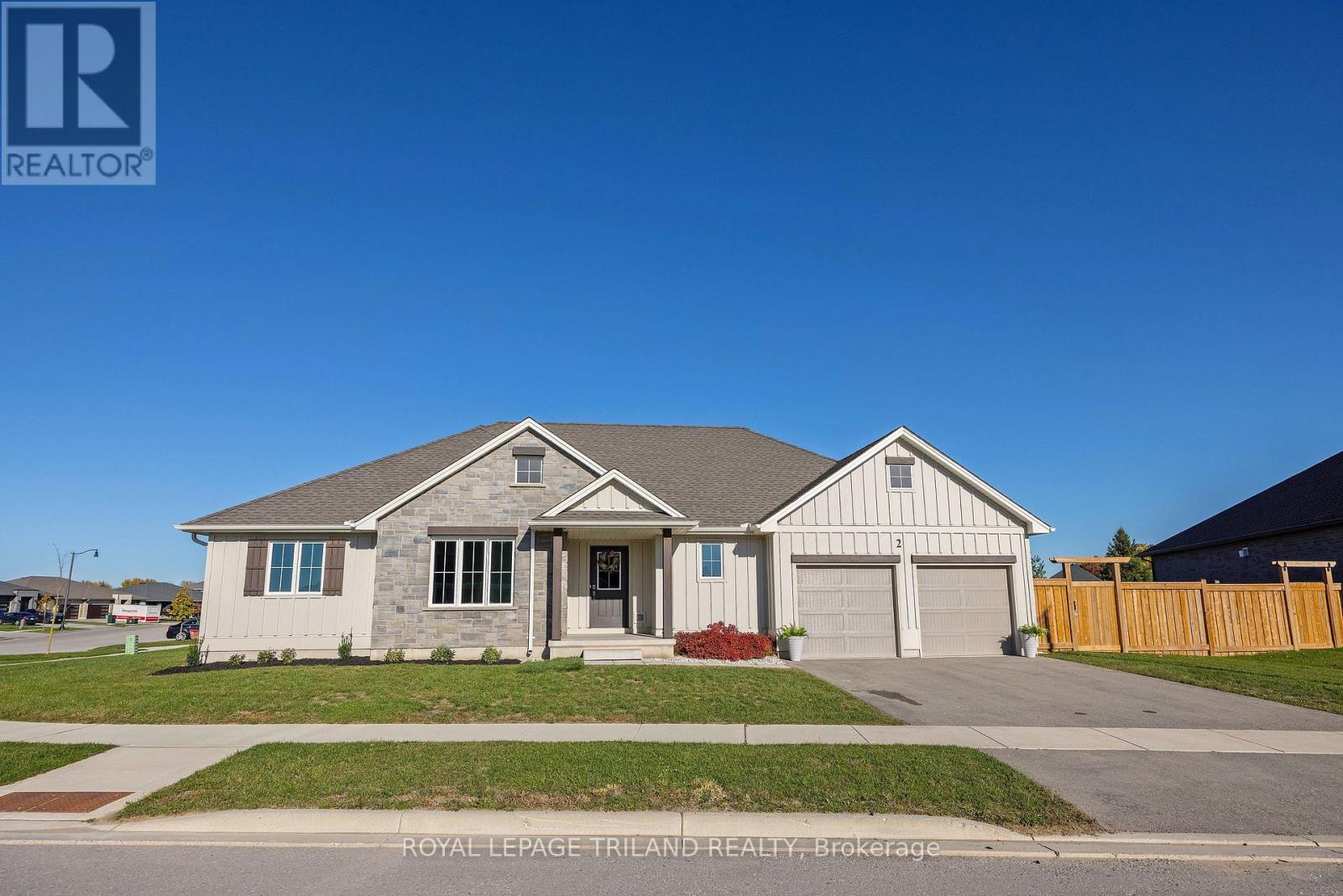 2 FEATHERS Crossing Property Photo 1