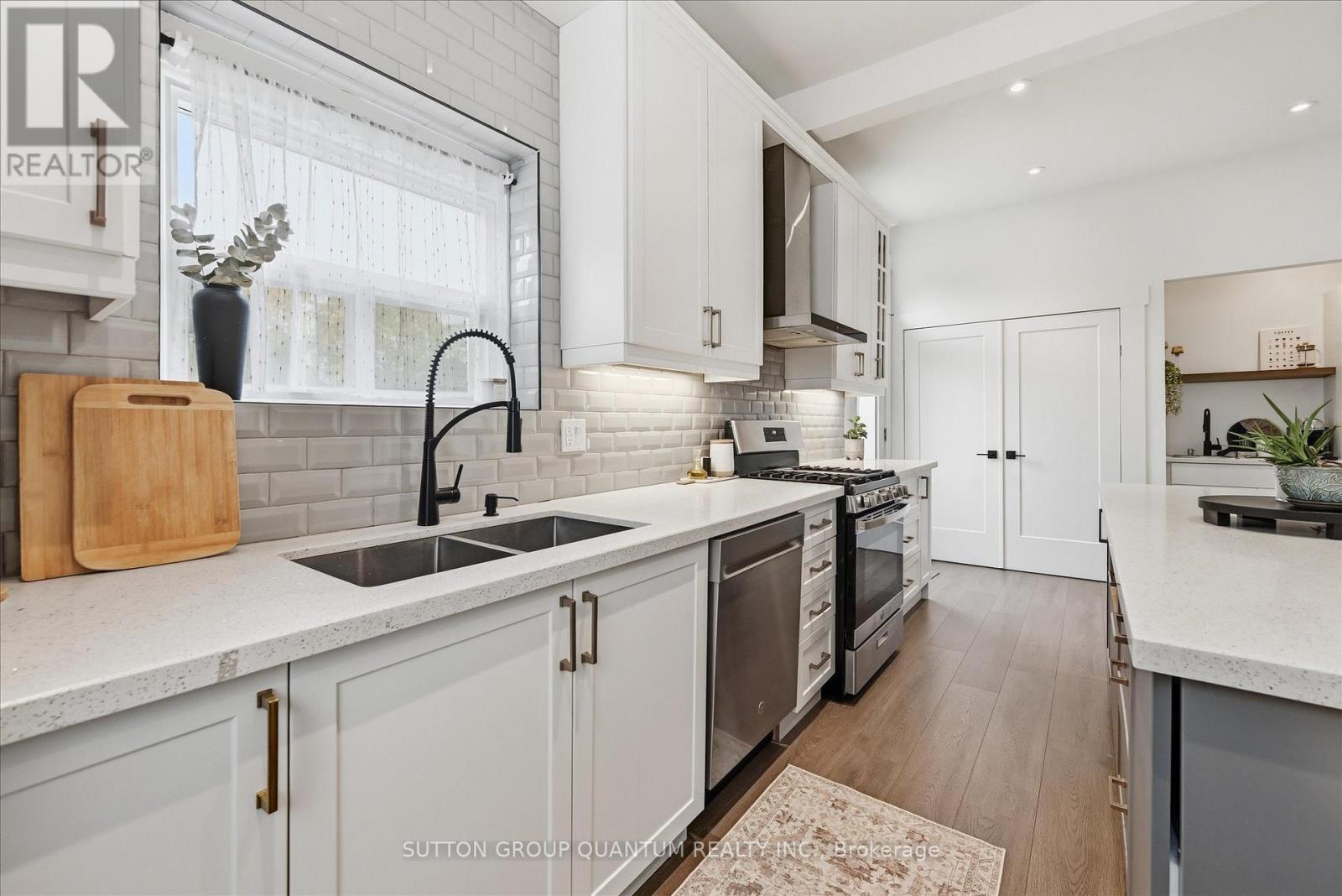 443 King William Street Property Photo 18