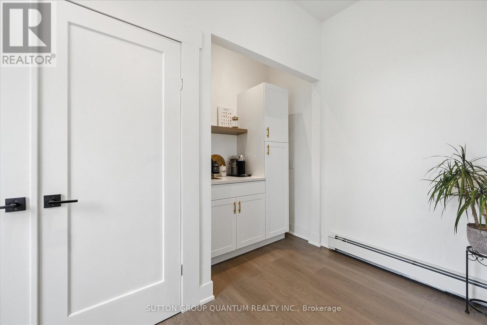 443 King William Street Property Photo 23