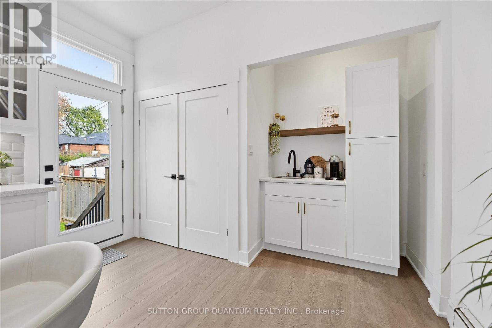 443 King William Street Property Photo 24