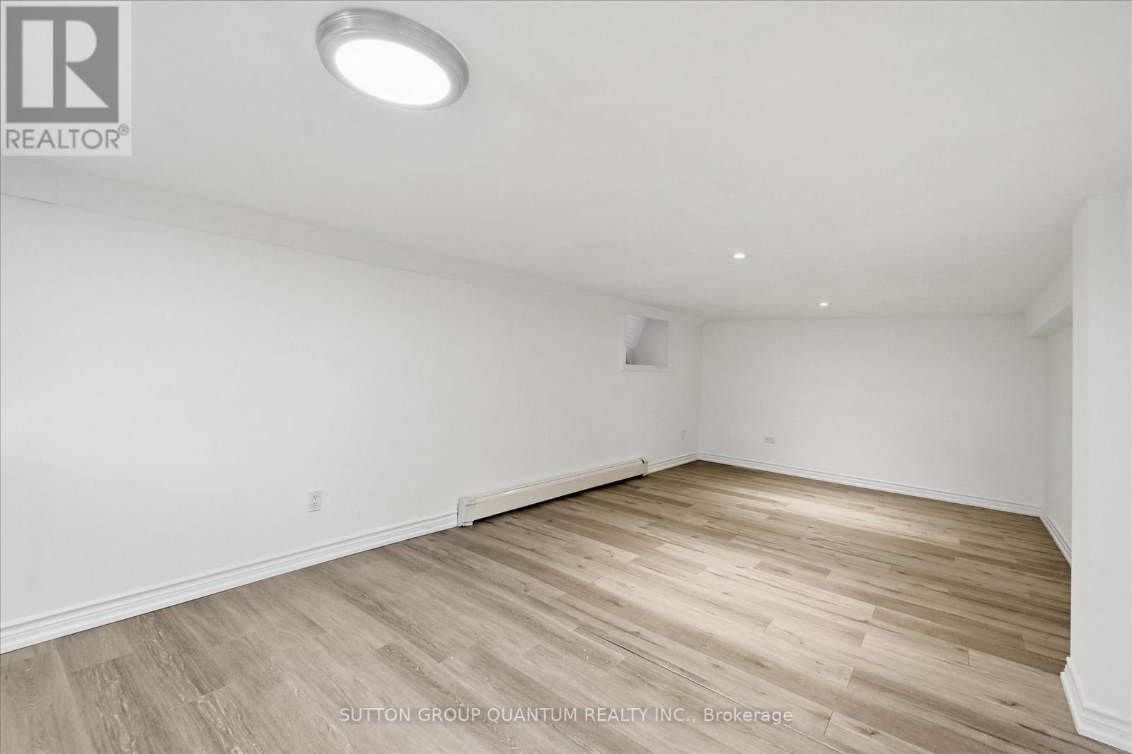 443 King William Street Property Photo 38