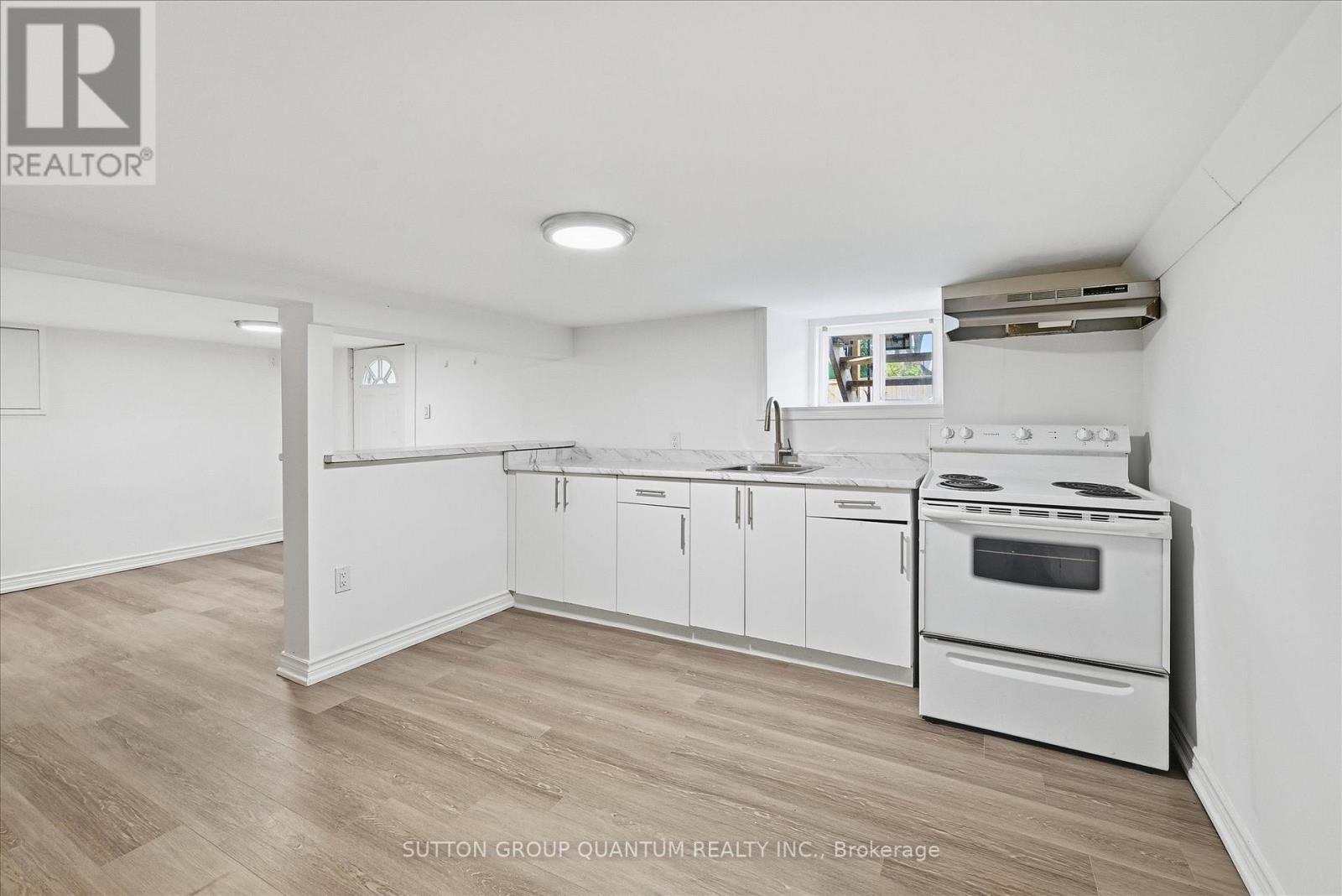 443 King William Street Property Photo 40