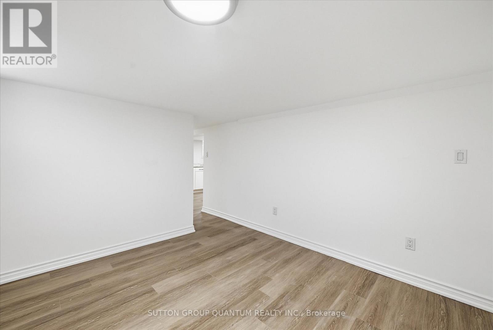 443 King William Street Property Photo 42