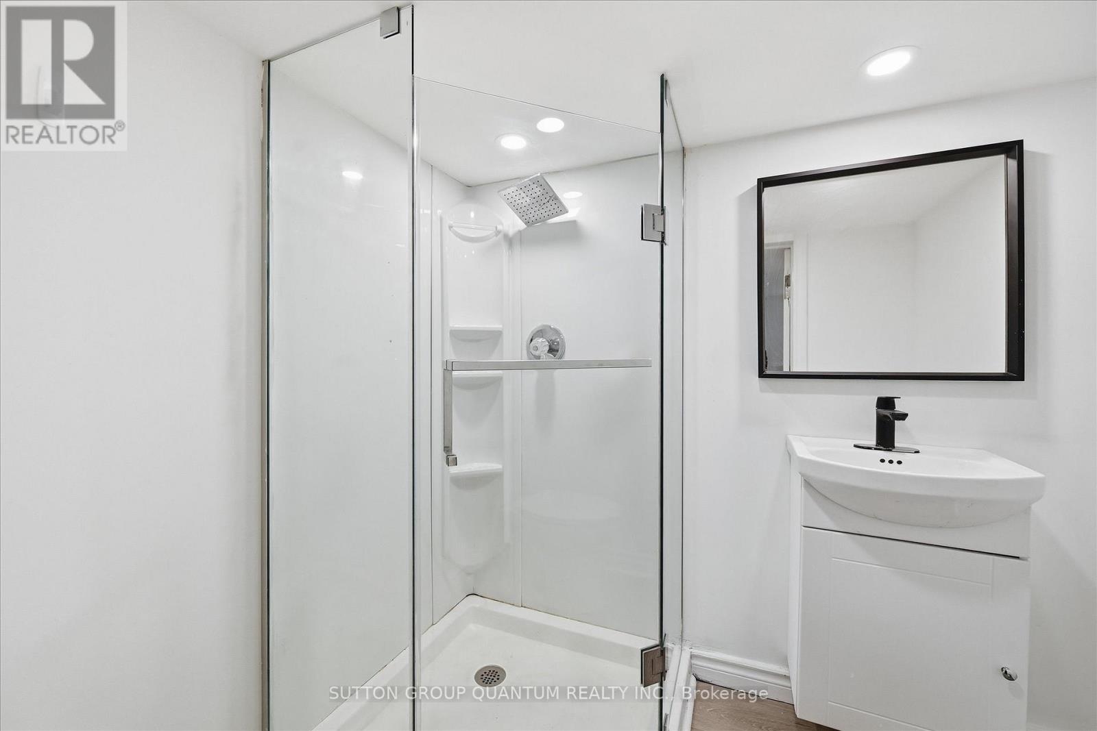 443 King William Street Property Photo 45