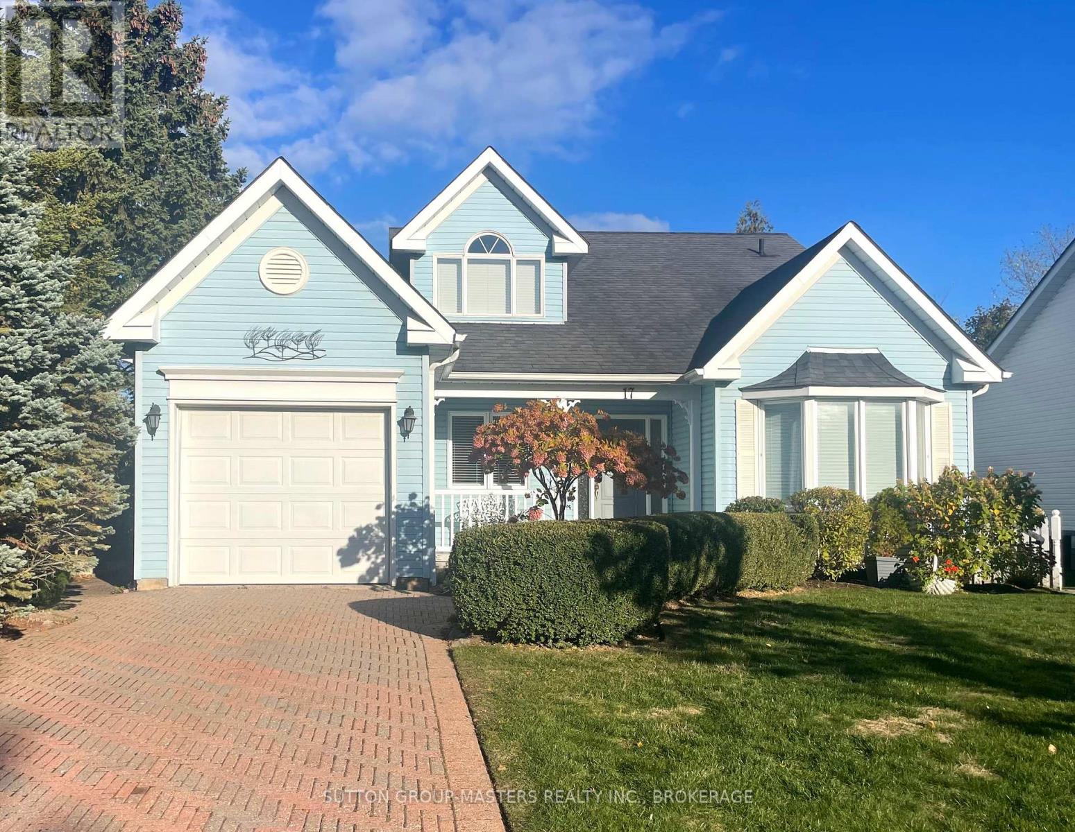 17 Country Club Drive Property Photo 1