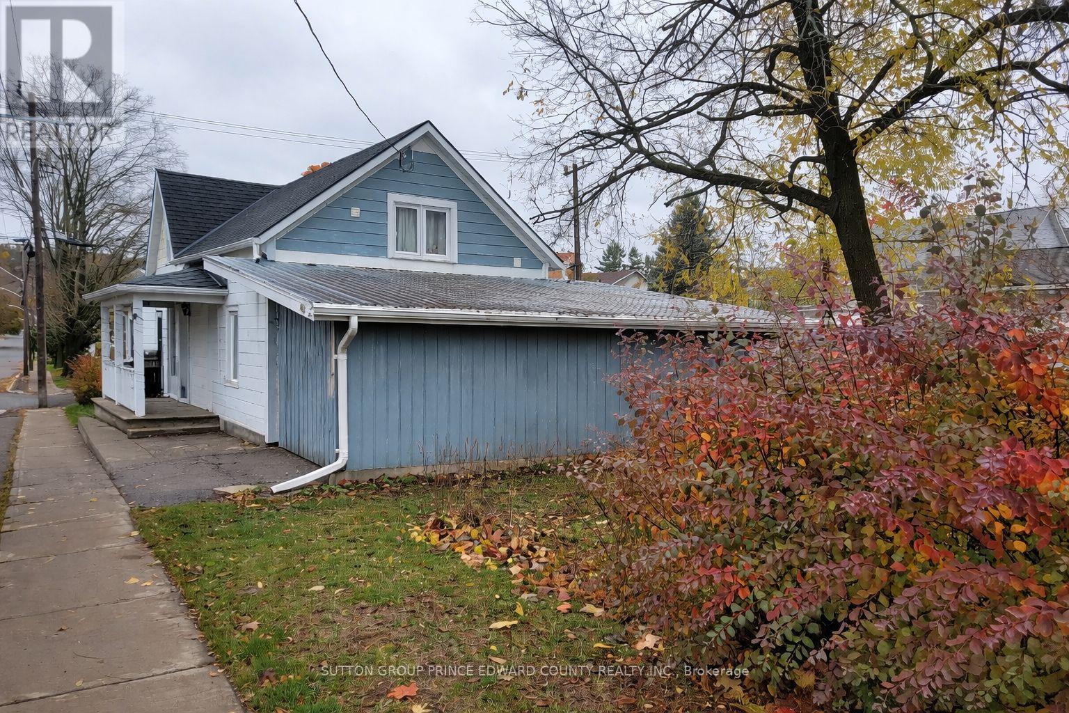 11 Low Street Property Photo 1