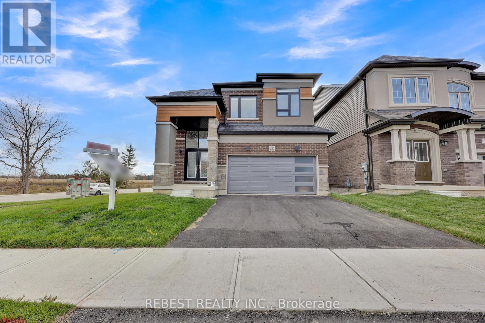 130 Hitchman Street Property Photo 4