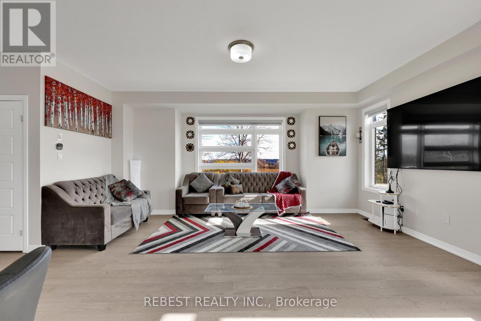130 Hitchman Street Property Photo 13