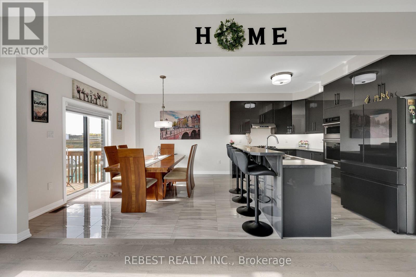 130 Hitchman Street Property Photo 14