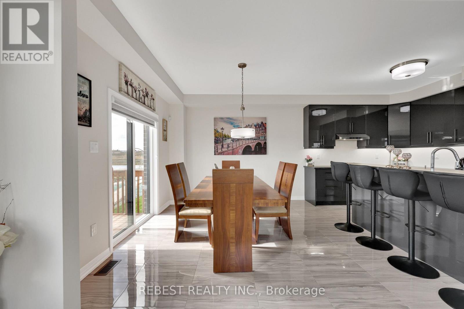 130 Hitchman Street Property Photo 15