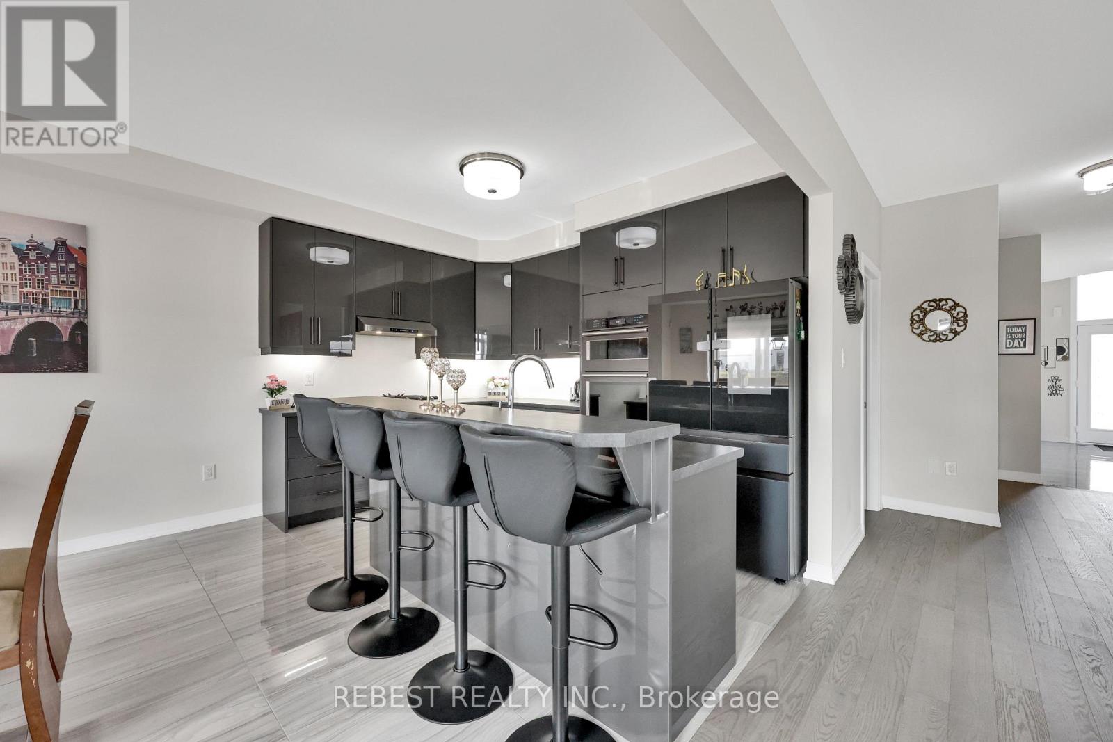 130 Hitchman Street Property Photo 16