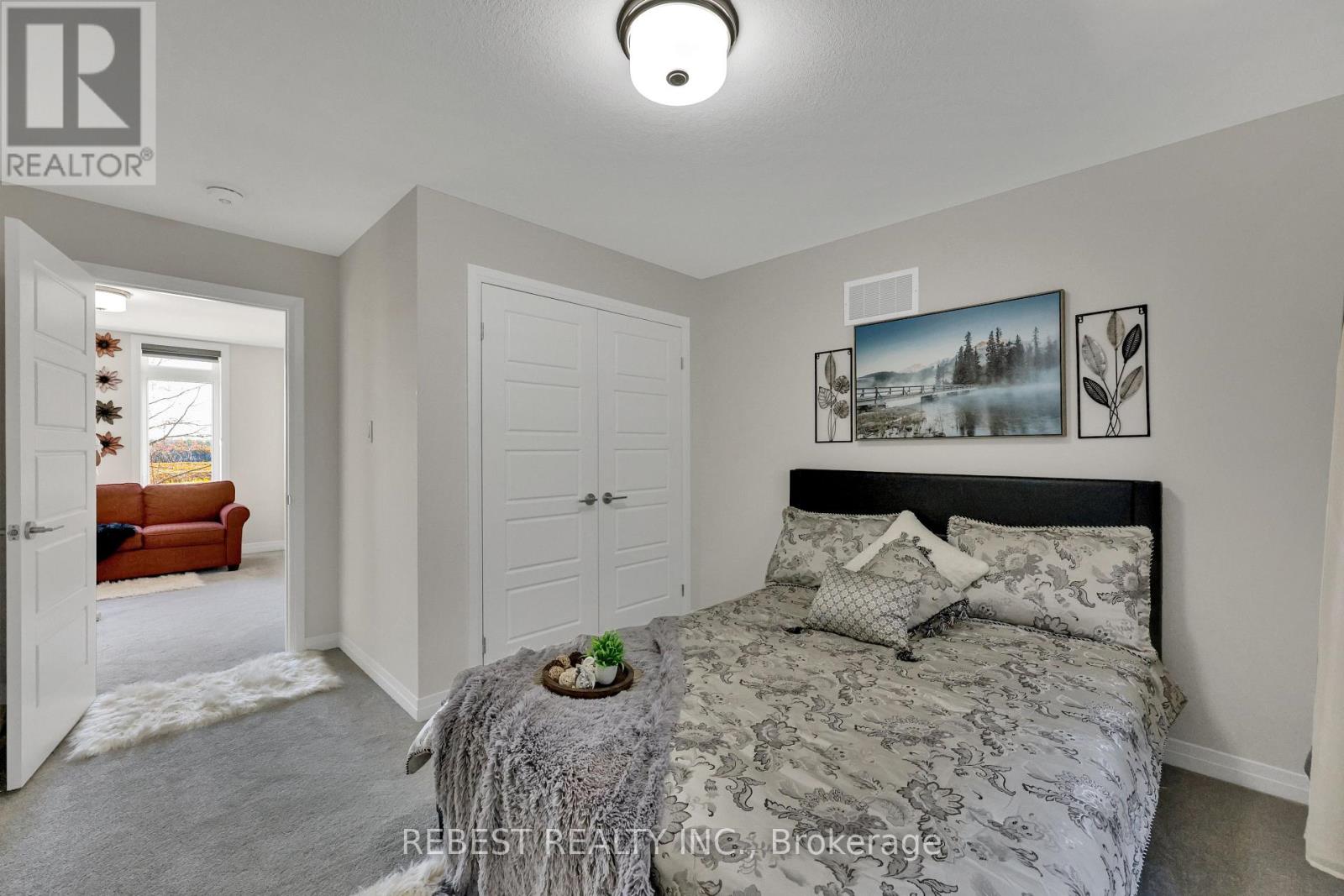 130 Hitchman Street Property Photo 30
