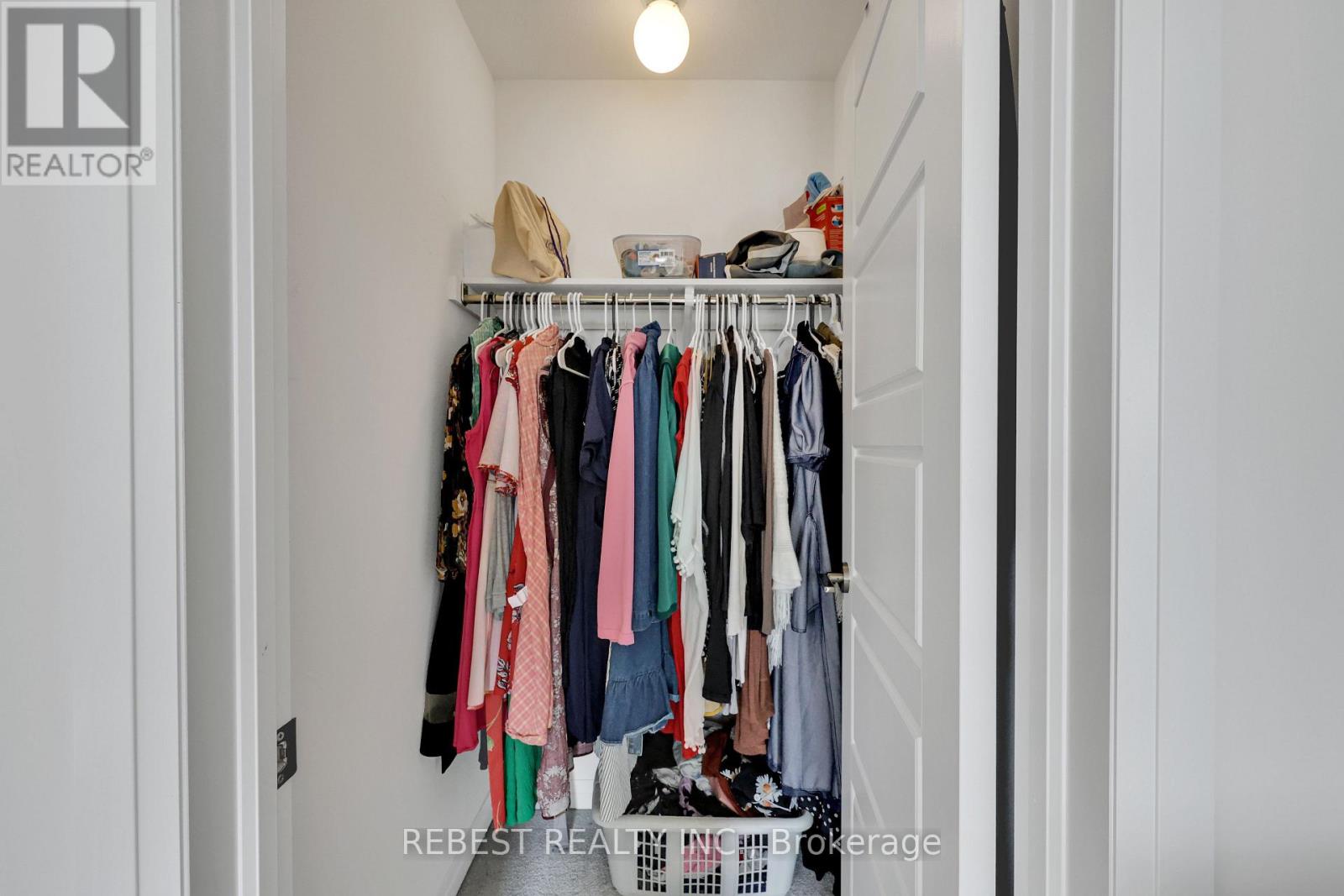 130 Hitchman Street Property Photo 35