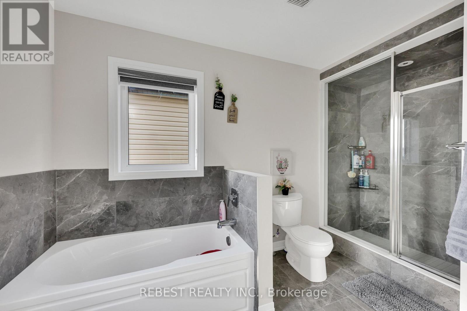 130 Hitchman Street Property Photo 39