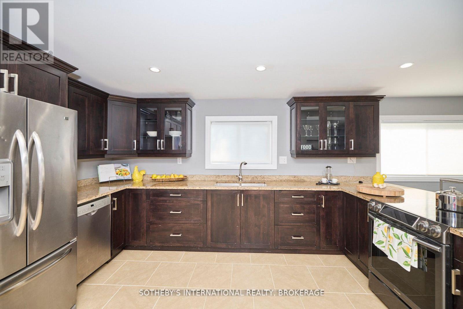 7186 Garner Road Property Photo 12