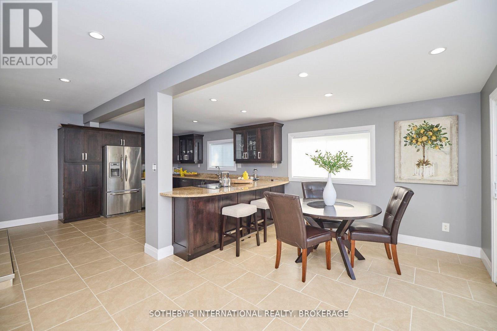 7186 Garner Road Property Photo 13