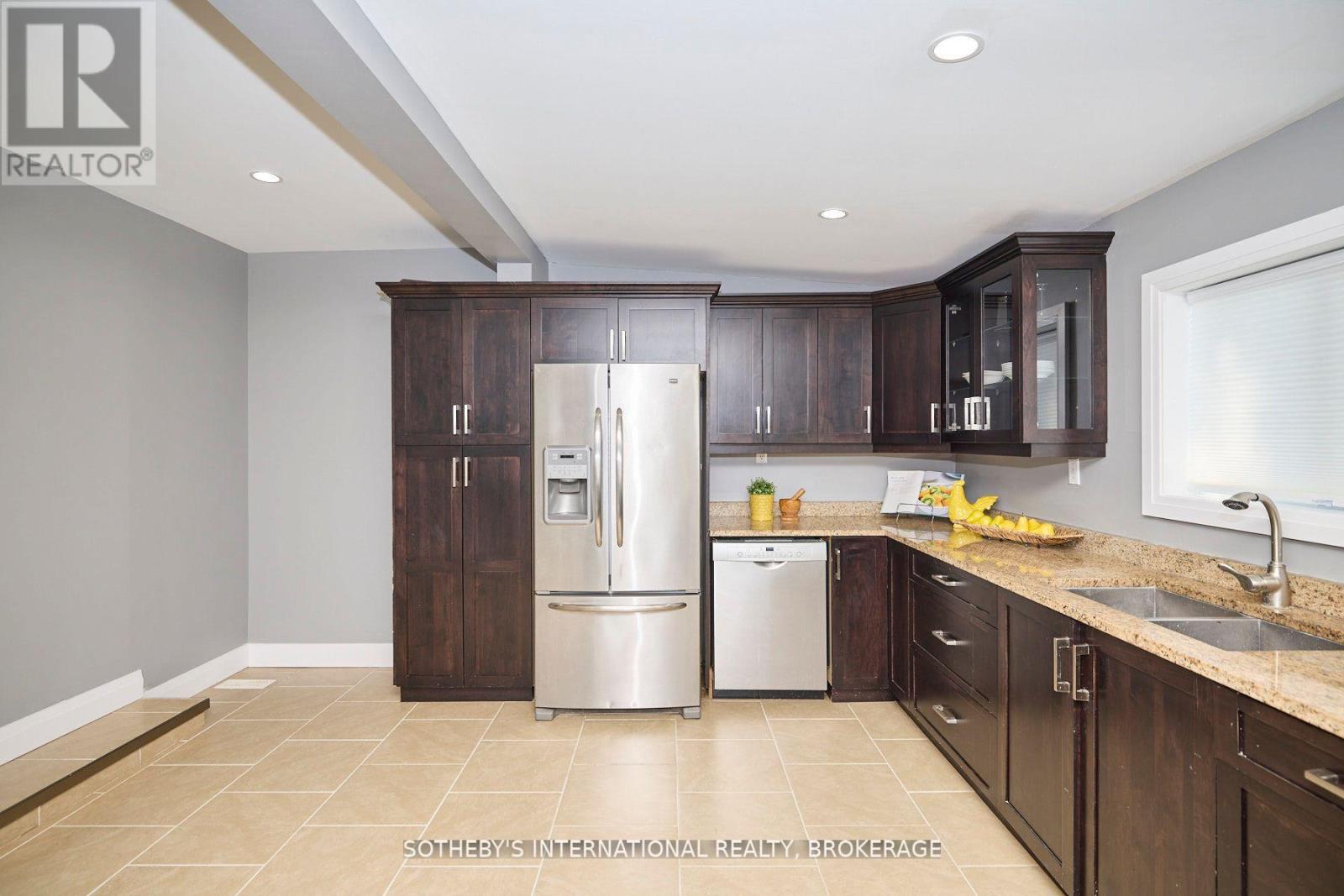 7186 Garner Road Property Photo 14