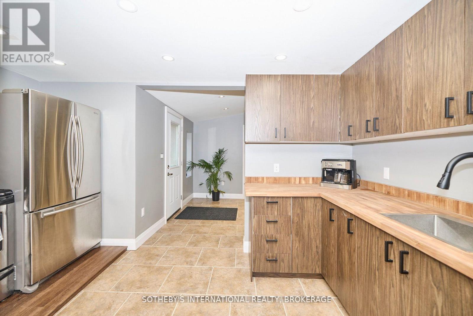 7186 Garner Road Property Photo 27