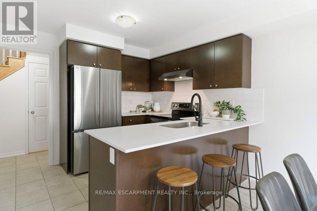 113 Thornlodge Drive Property Photo 13