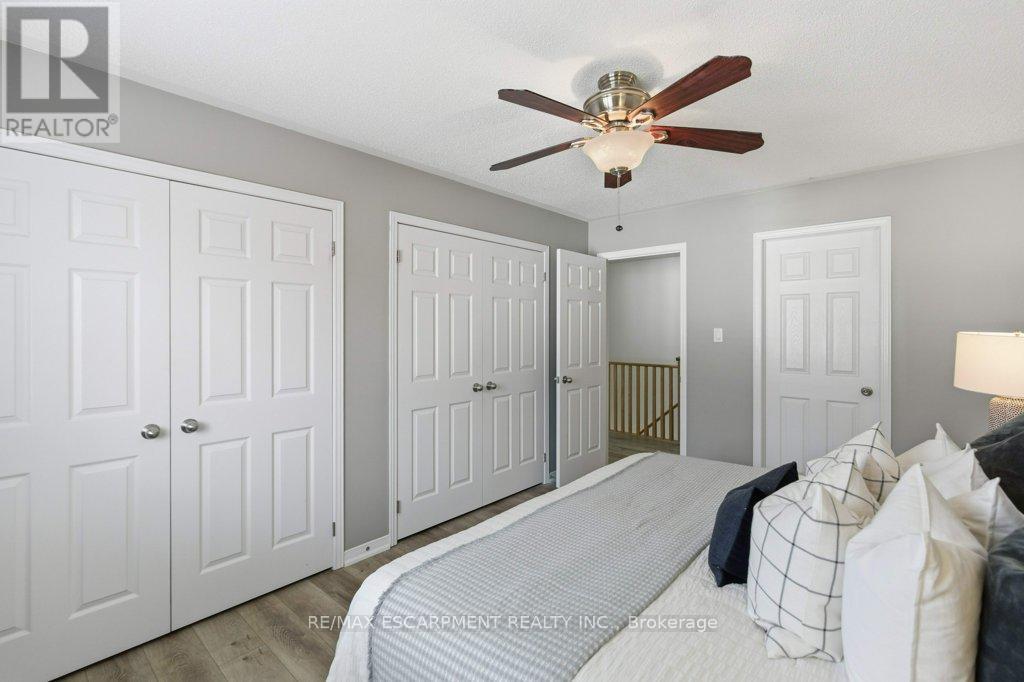 113 Thornlodge Drive Property Photo 23