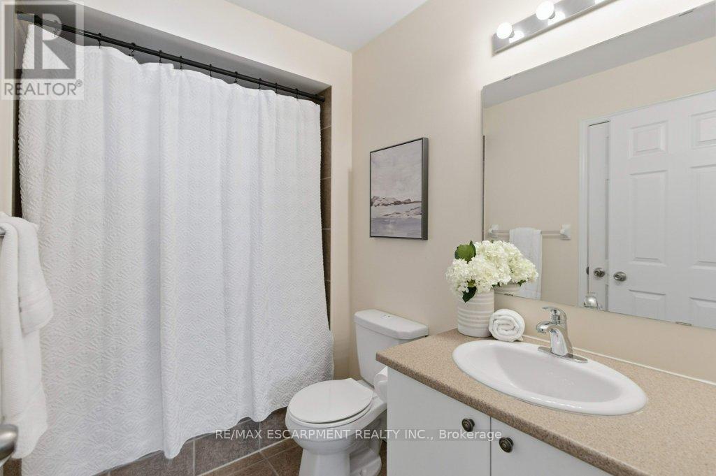 113 Thornlodge Drive Property Photo 24