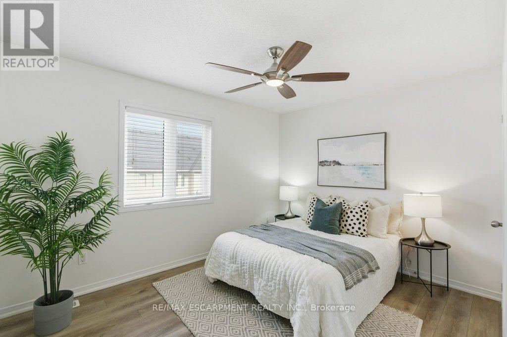 113 Thornlodge Drive Property Photo 25