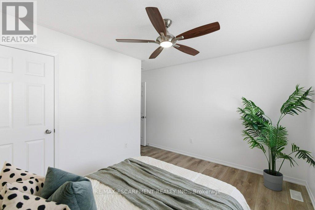 113 Thornlodge Drive Property Photo 26