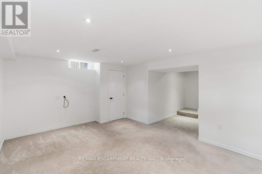 113 Thornlodge Drive Property Photo 32