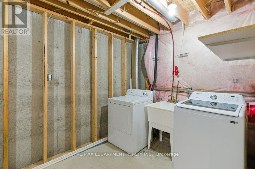 113 Thornlodge Drive Property Photo 34