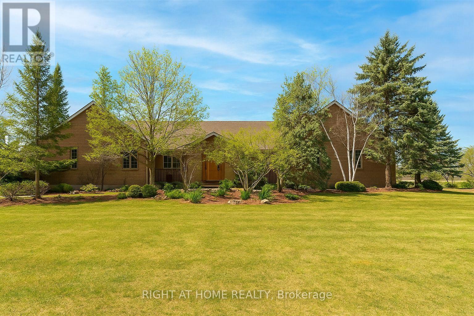 425 Golf Club Road Property Photo 1