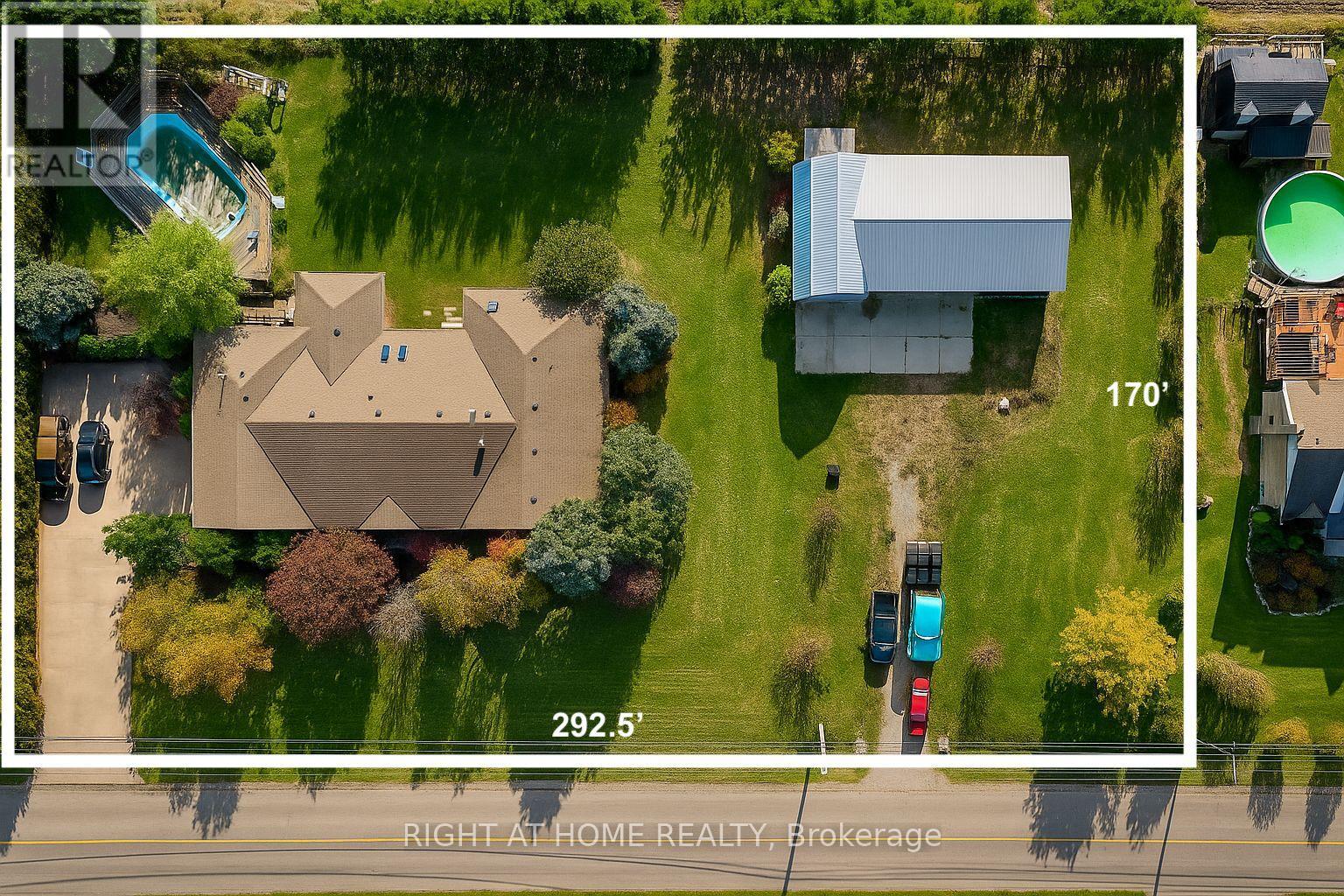 425 Golf Club Road Property Photo 3