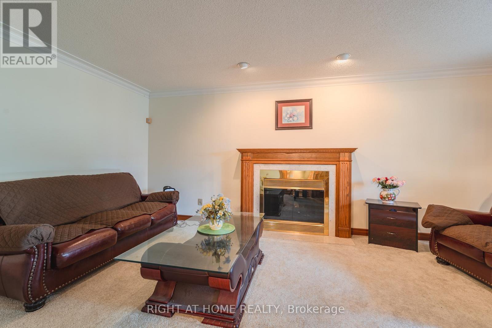 425 Golf Club Road Property Photo 5