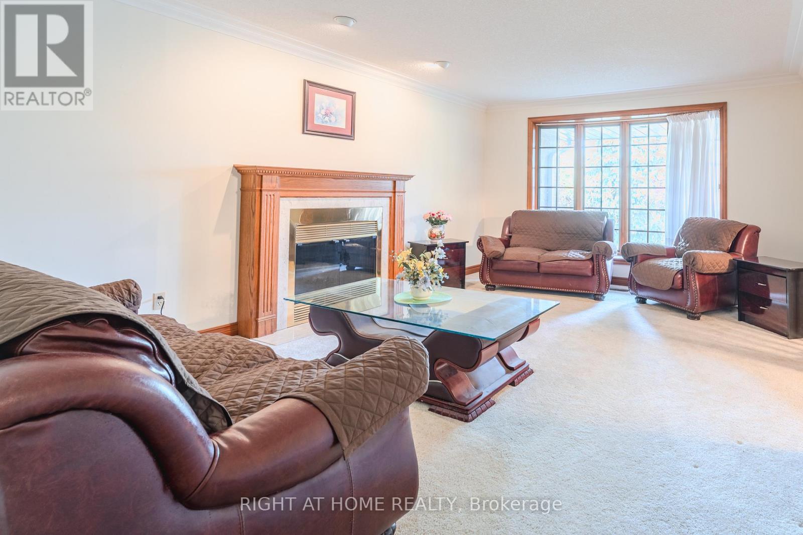 425 Golf Club Road Property Photo 7