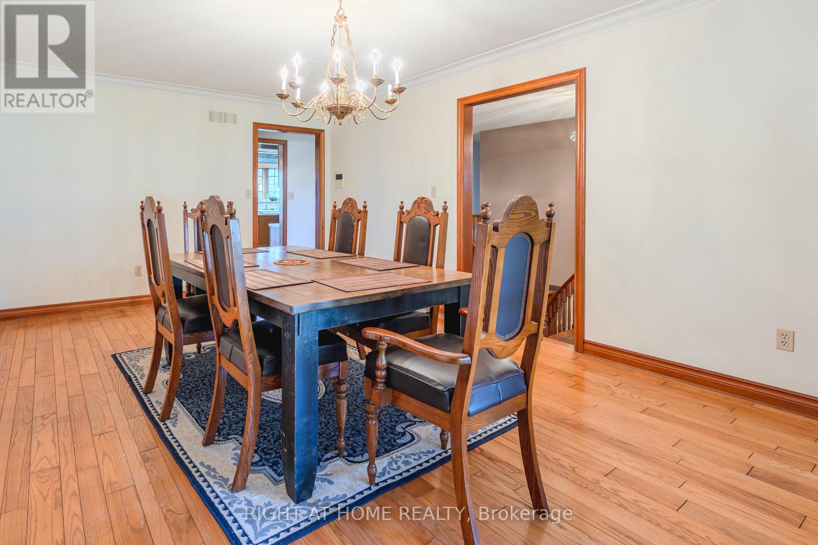 425 Golf Club Road Property Photo 8