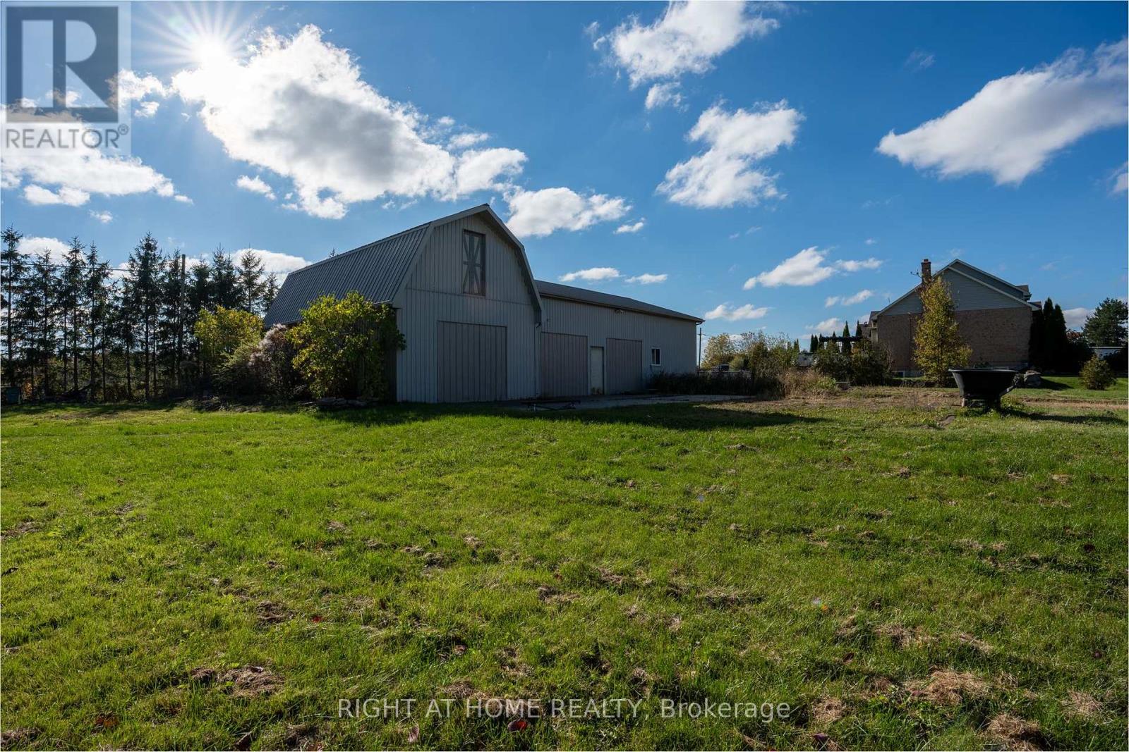 425 Golf Club Road Property Photo 41