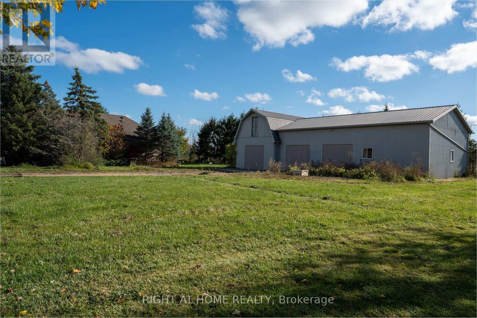 425 Golf Club Road Property Photo 44