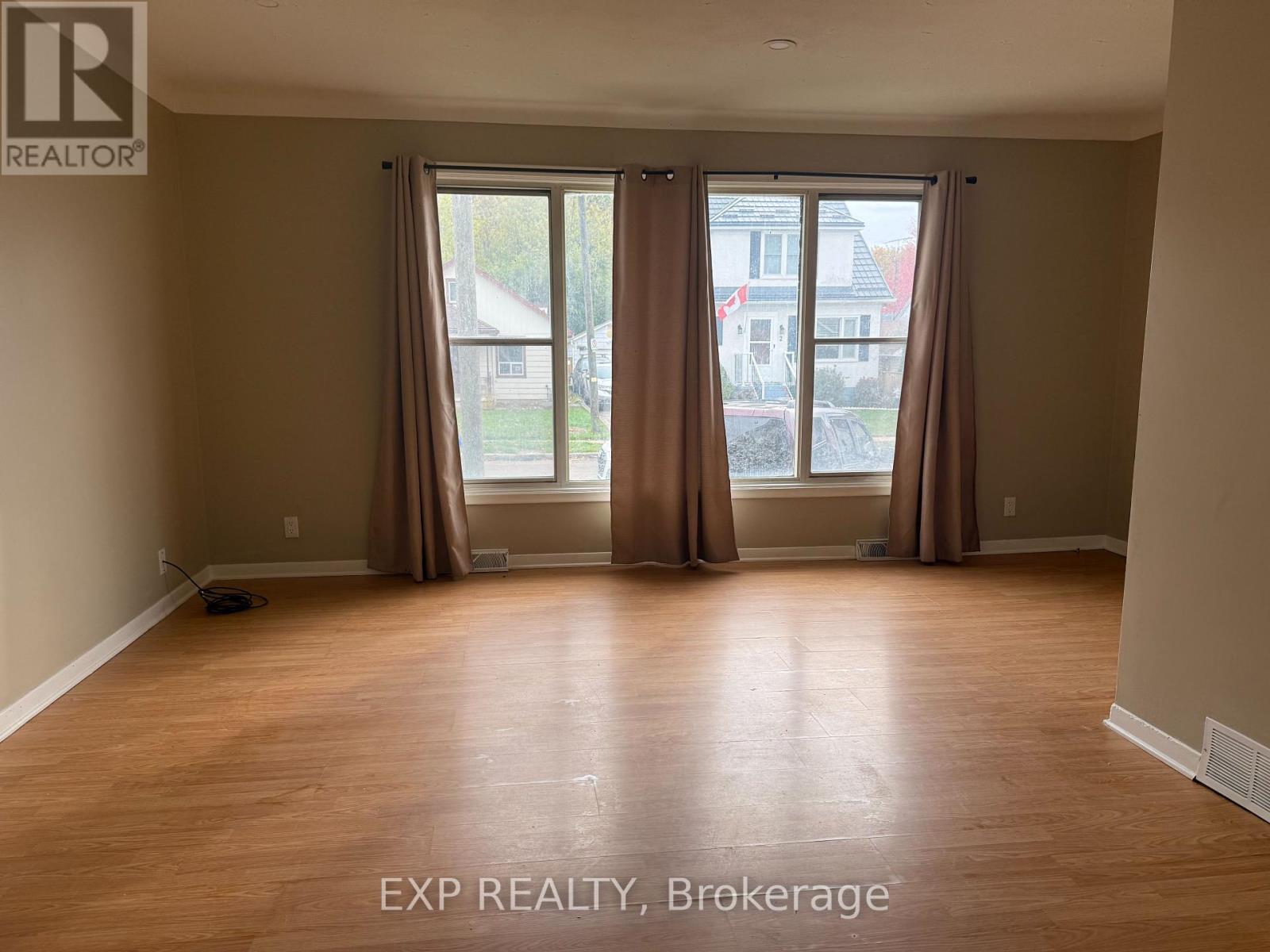 3 Moote Street Property Photo 2