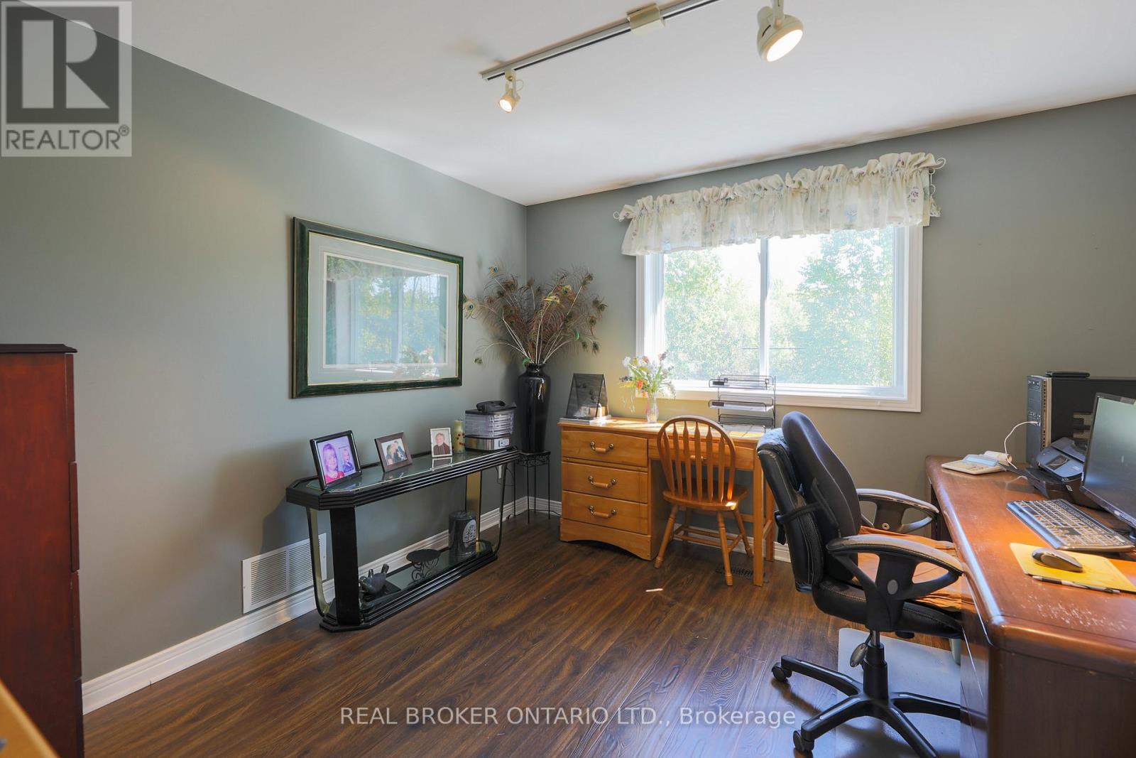 988 County 44 Road Property Photo 10