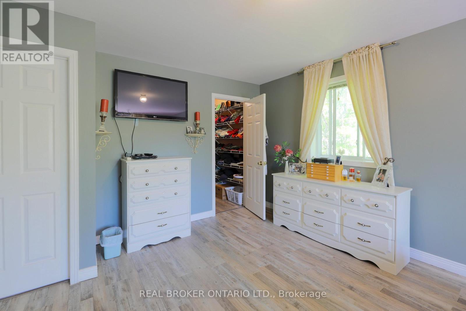 988 County 44 Road Property Photo 14