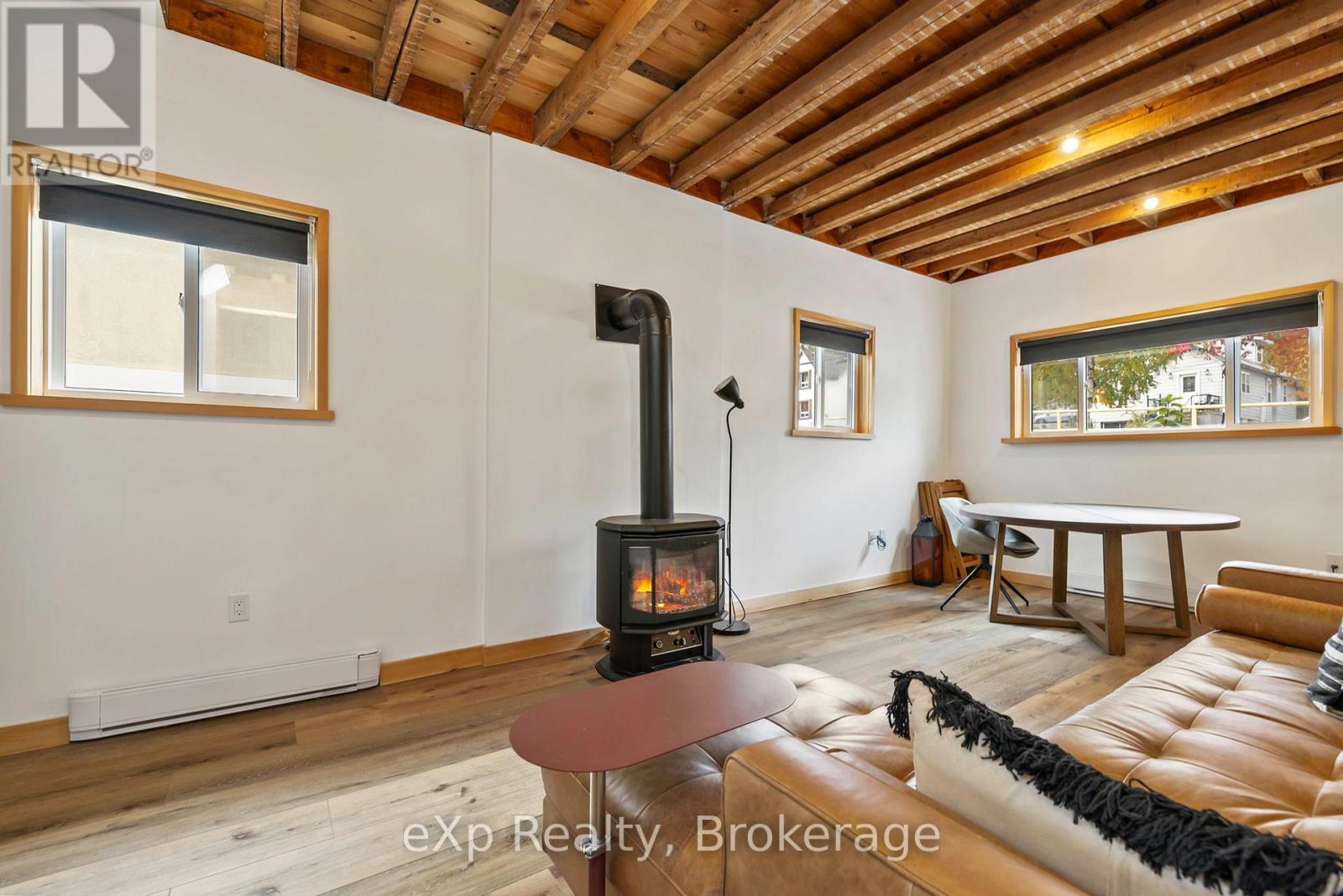 47 William Street Property Photo 3