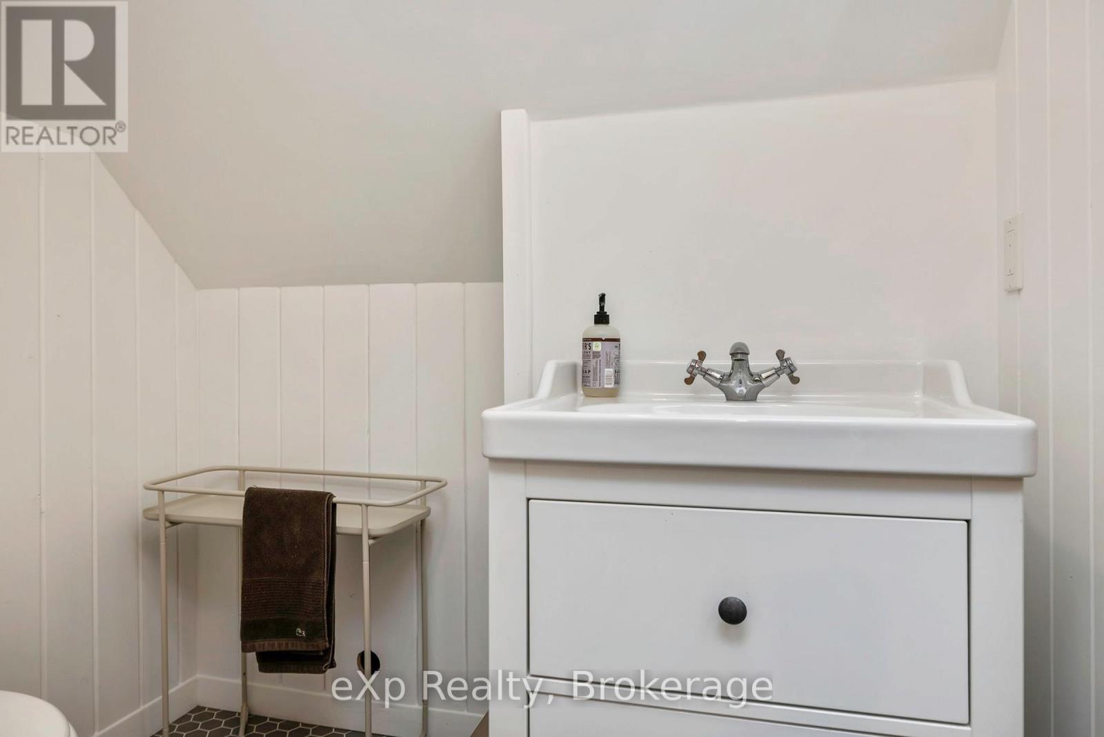 47 William Street Property Photo 21