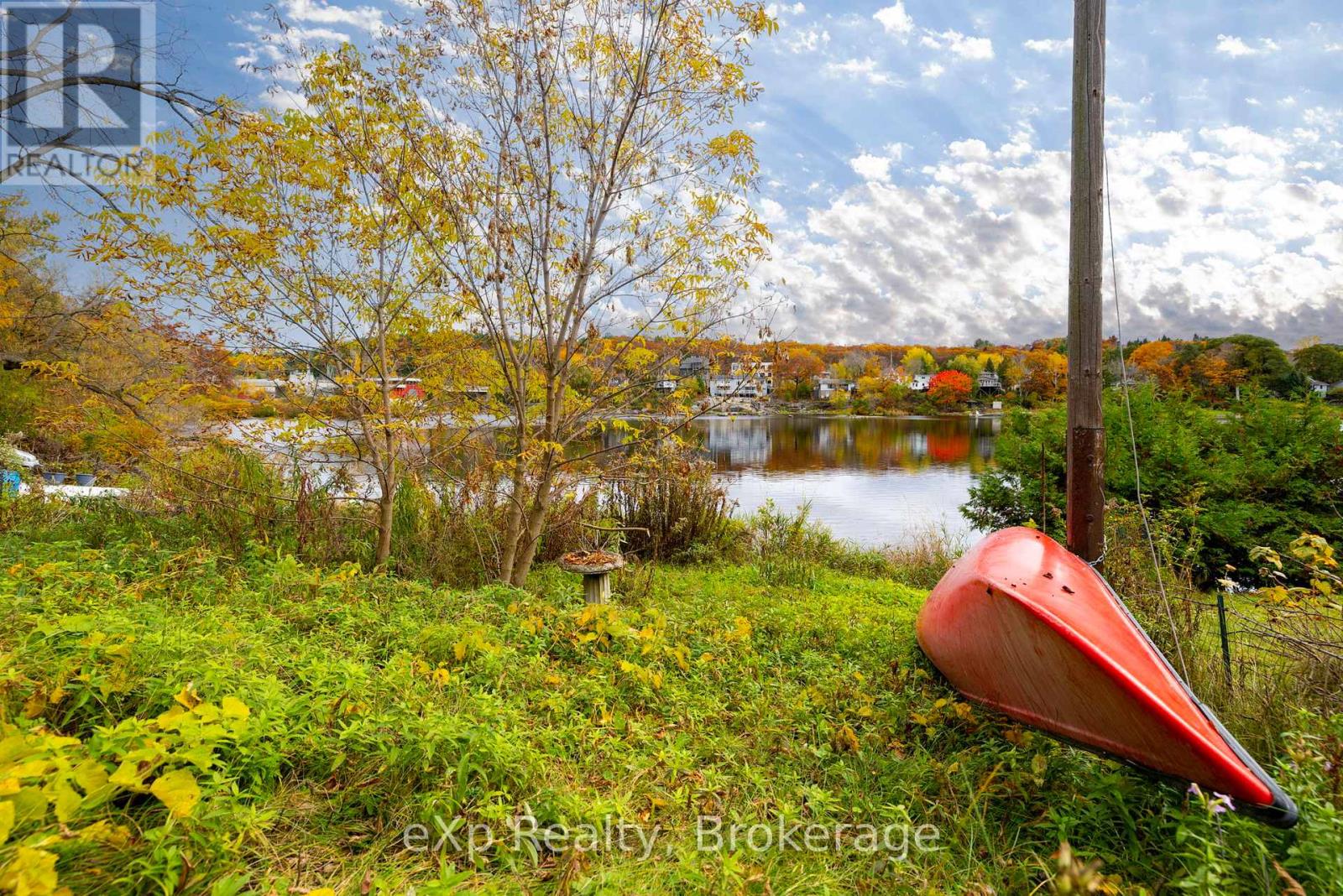 47 William Street Property Photo 36