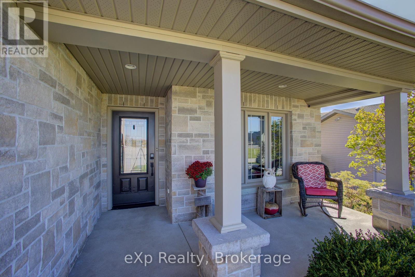 156 Sparling Street Property Photo 4