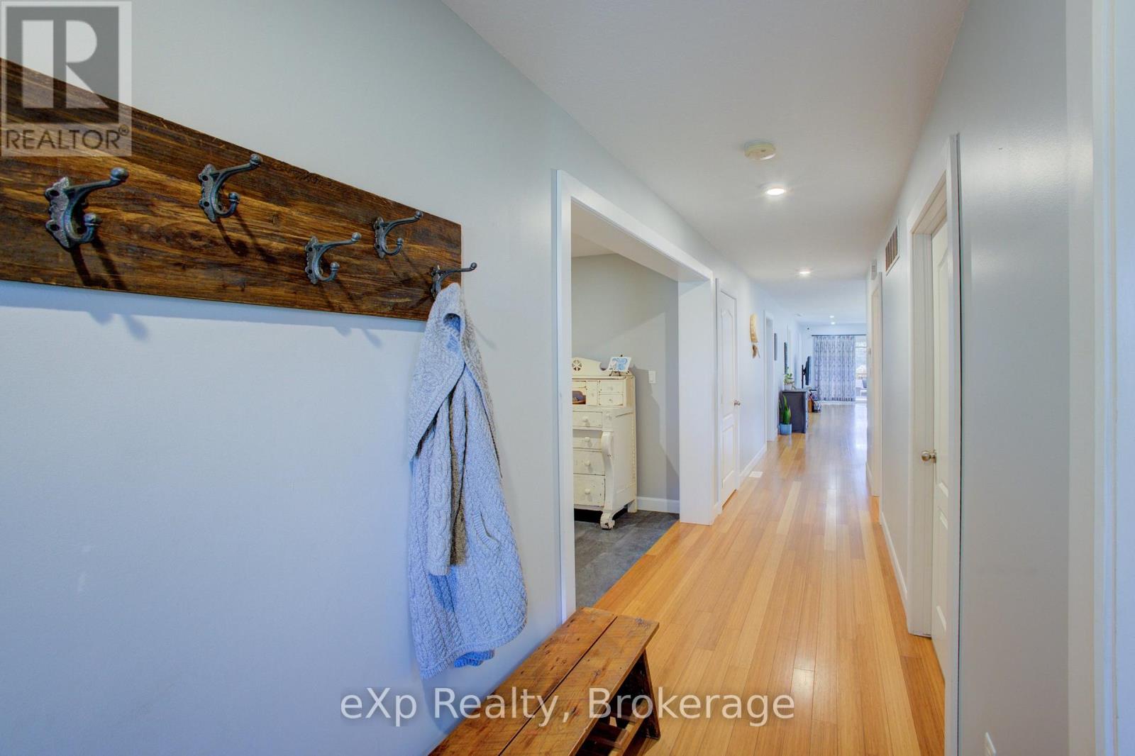 156 Sparling Street Property Photo 5